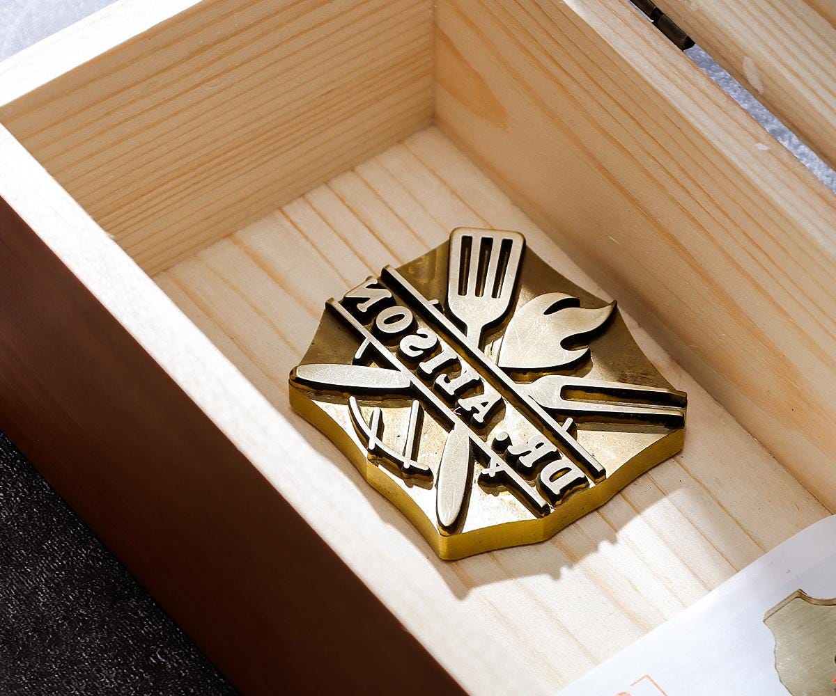 2-10 cm Custom Branding Hamburger/Steak Stamper, with optional elegant wooden box.